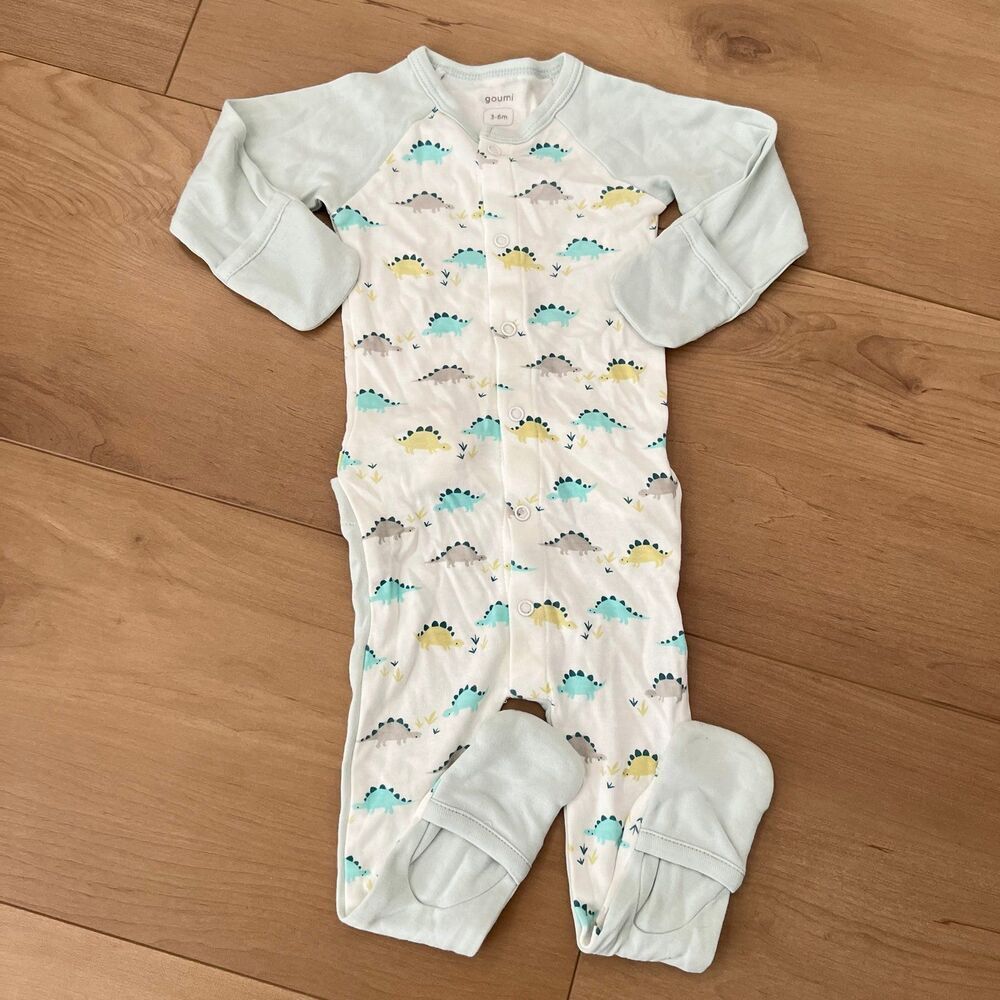 NWOT Goumi Kids Blue Dino Rawr Snap Baby Footie SZ 3-6 mo Bamboo HTF Sleeper